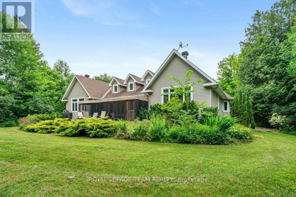 6485 WADDION DRIVE - 39