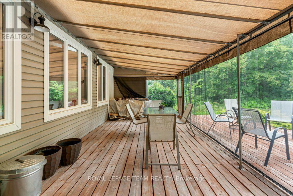 6485 WADDION DRIVE - 42