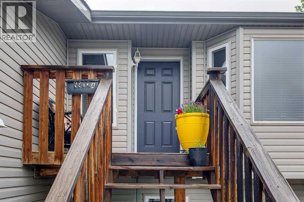 5902- 52 Avenue - 2