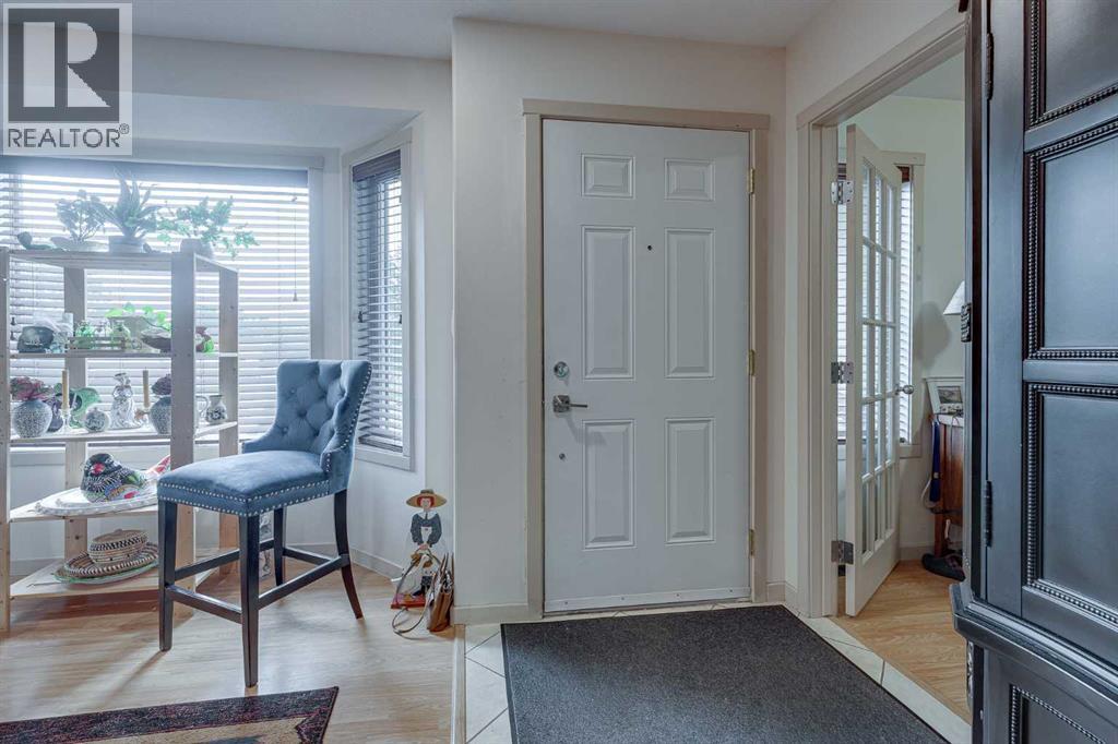 5902- 52 Avenue - 9