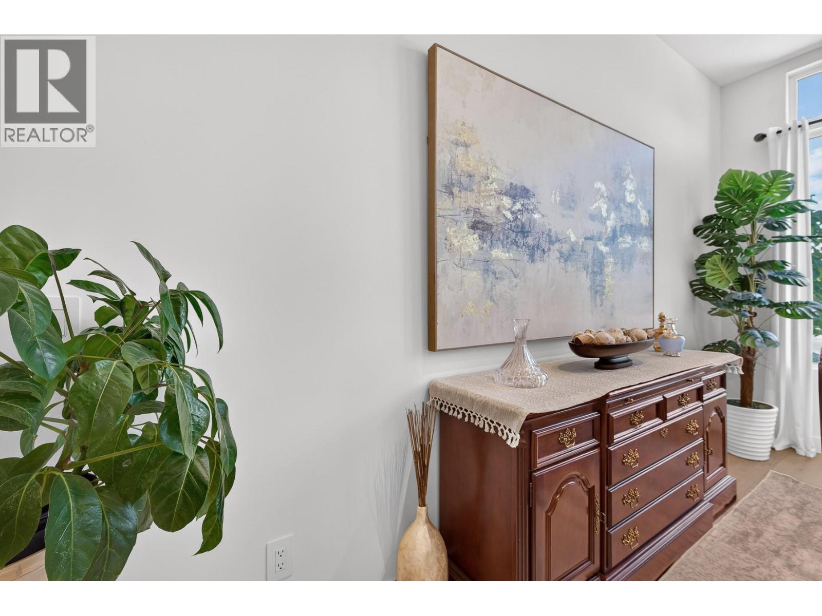 803 Francis Avenue - 8