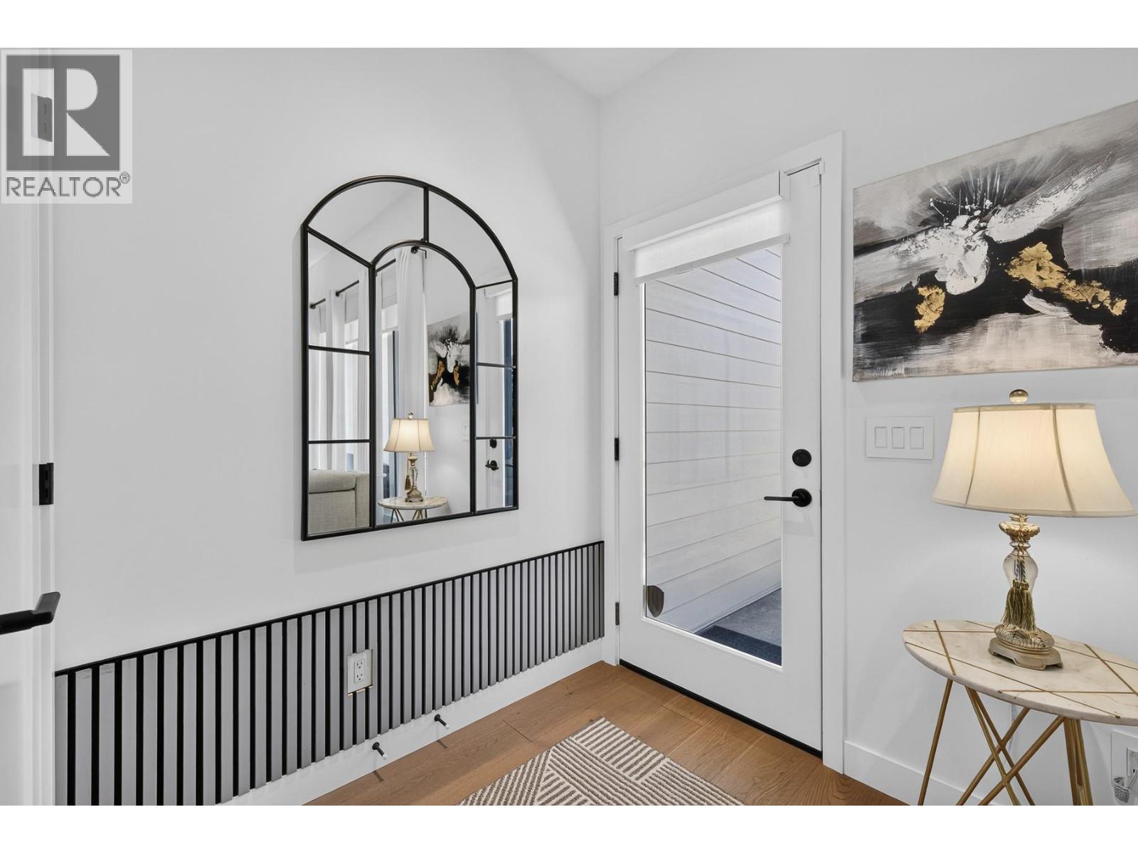 803 Francis Avenue - 32