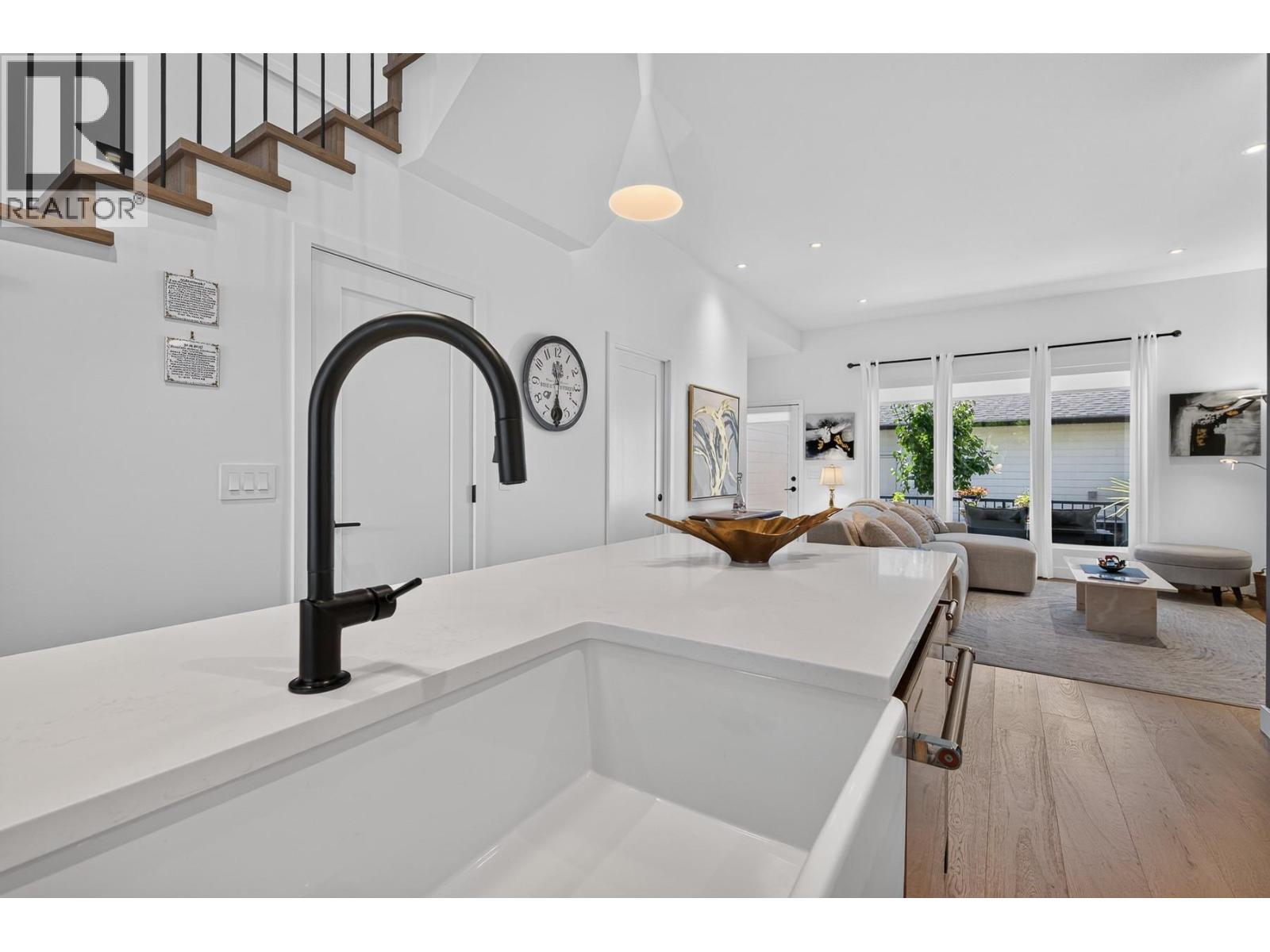 803 Francis Avenue - 20