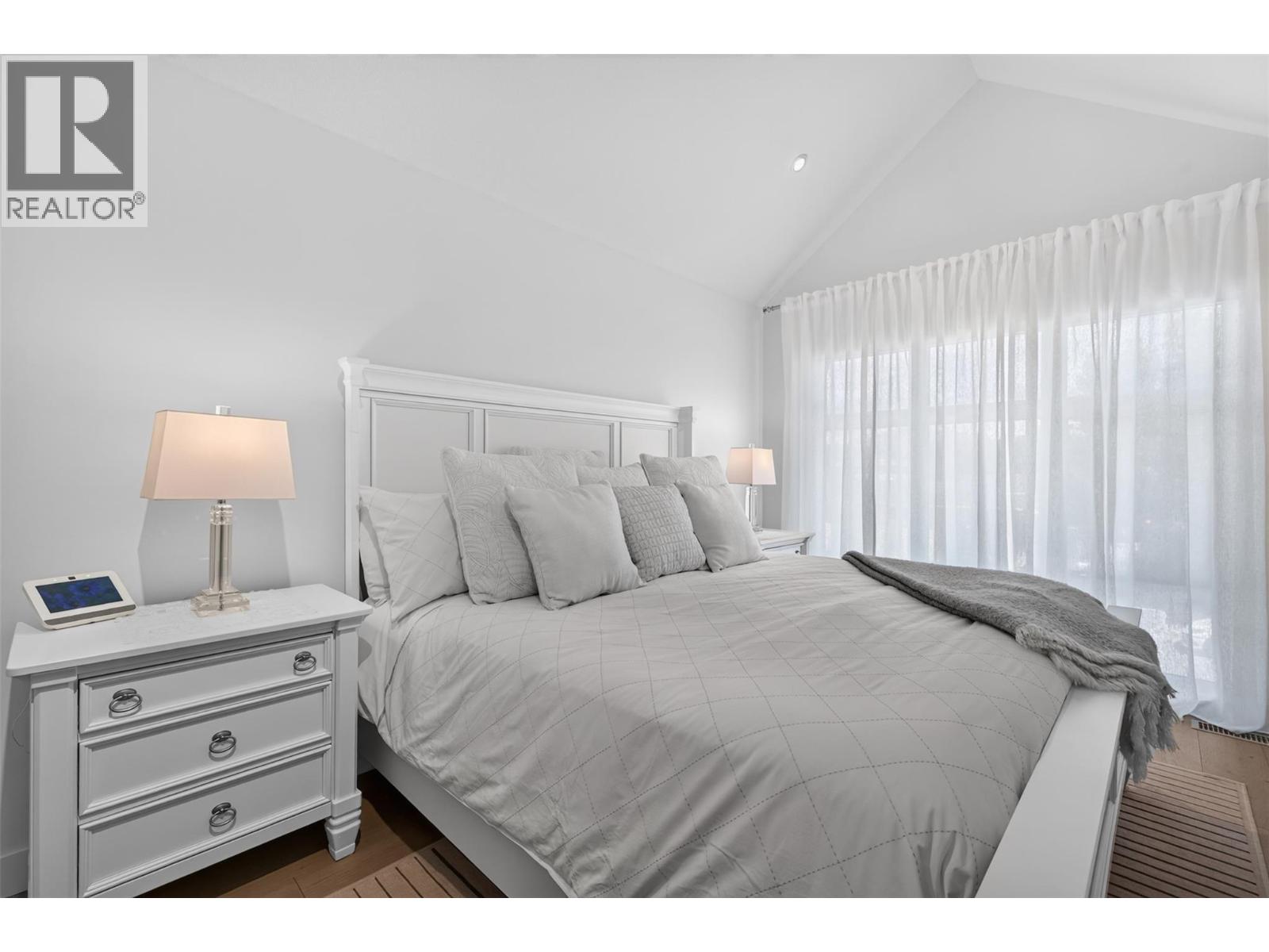 803 Francis Avenue - 44