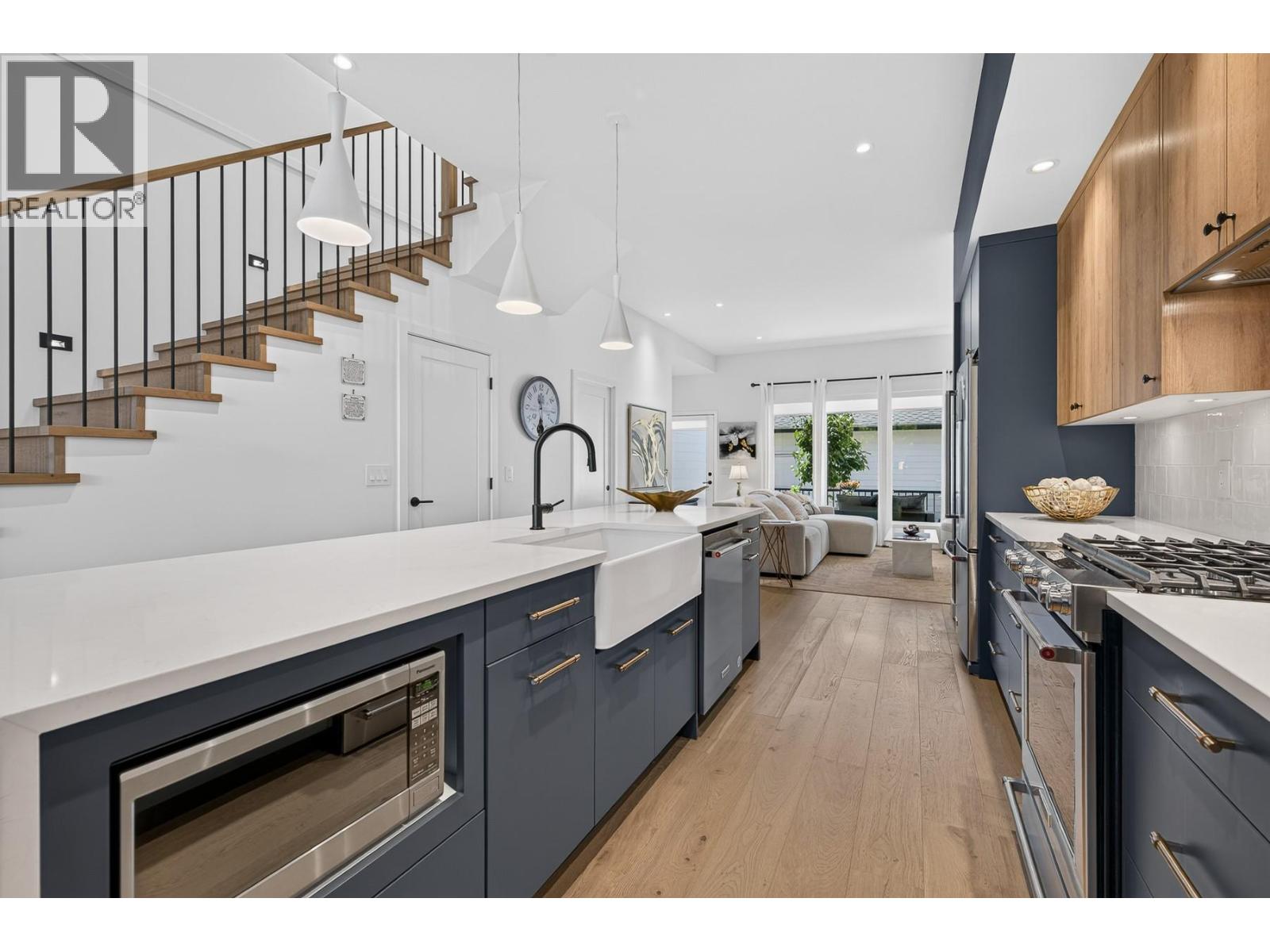 803 Francis Avenue - 19