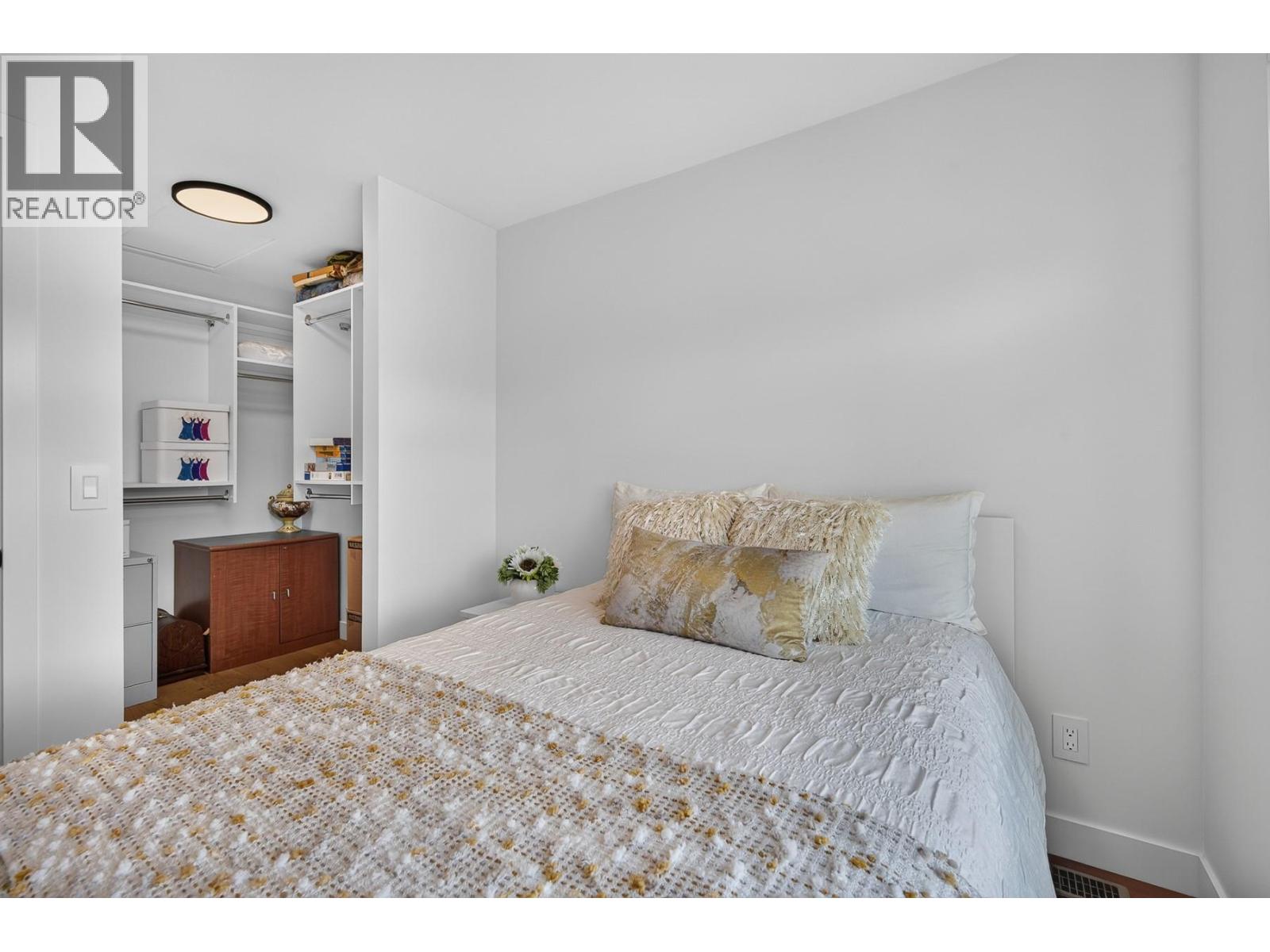 803 Francis Avenue - 60