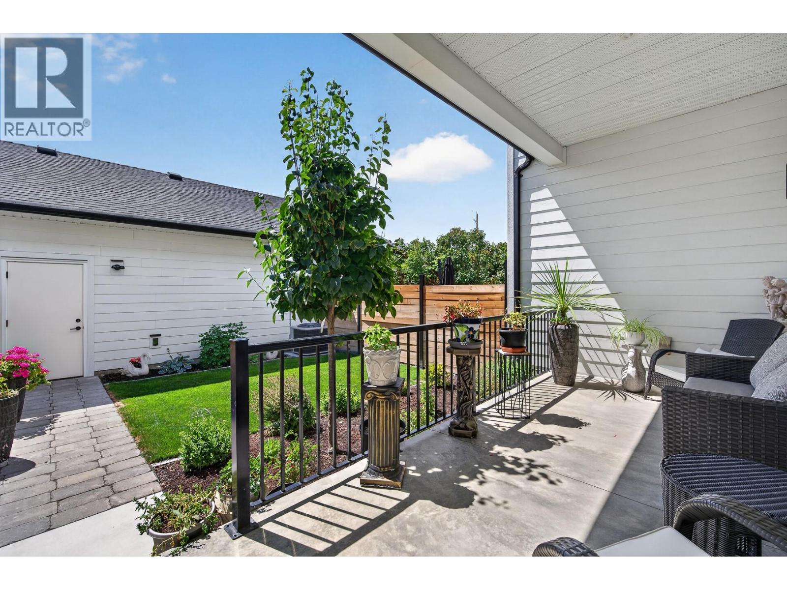 803 Francis Avenue - 34