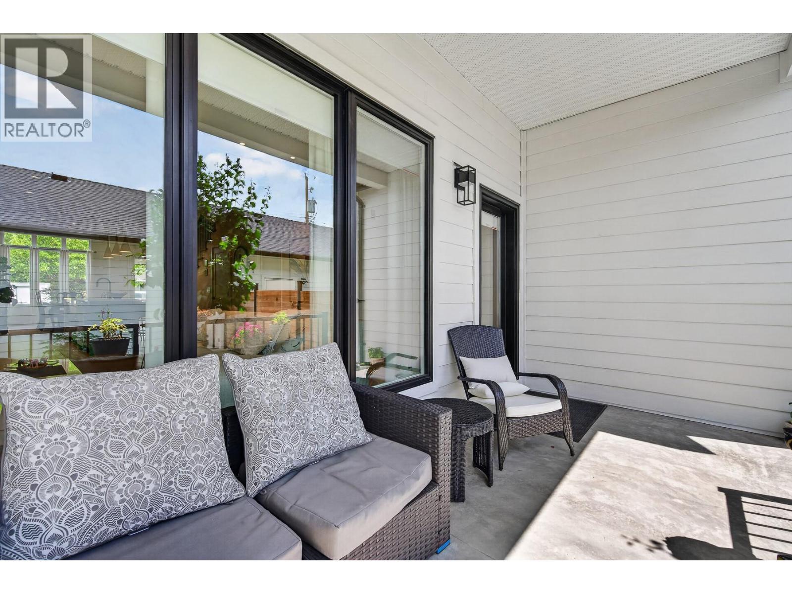 803 Francis Avenue - 35