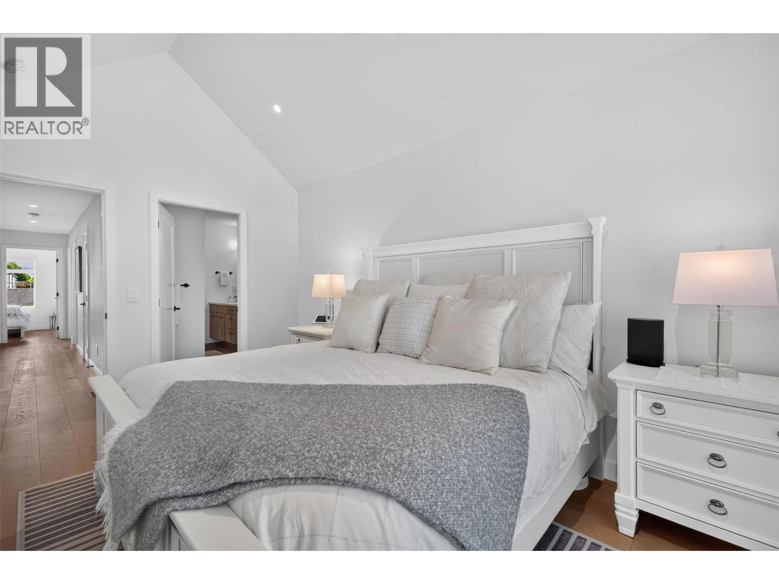 803 Francis Avenue - 49
