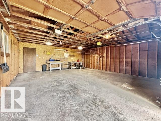 111 Green Ash DR - 40