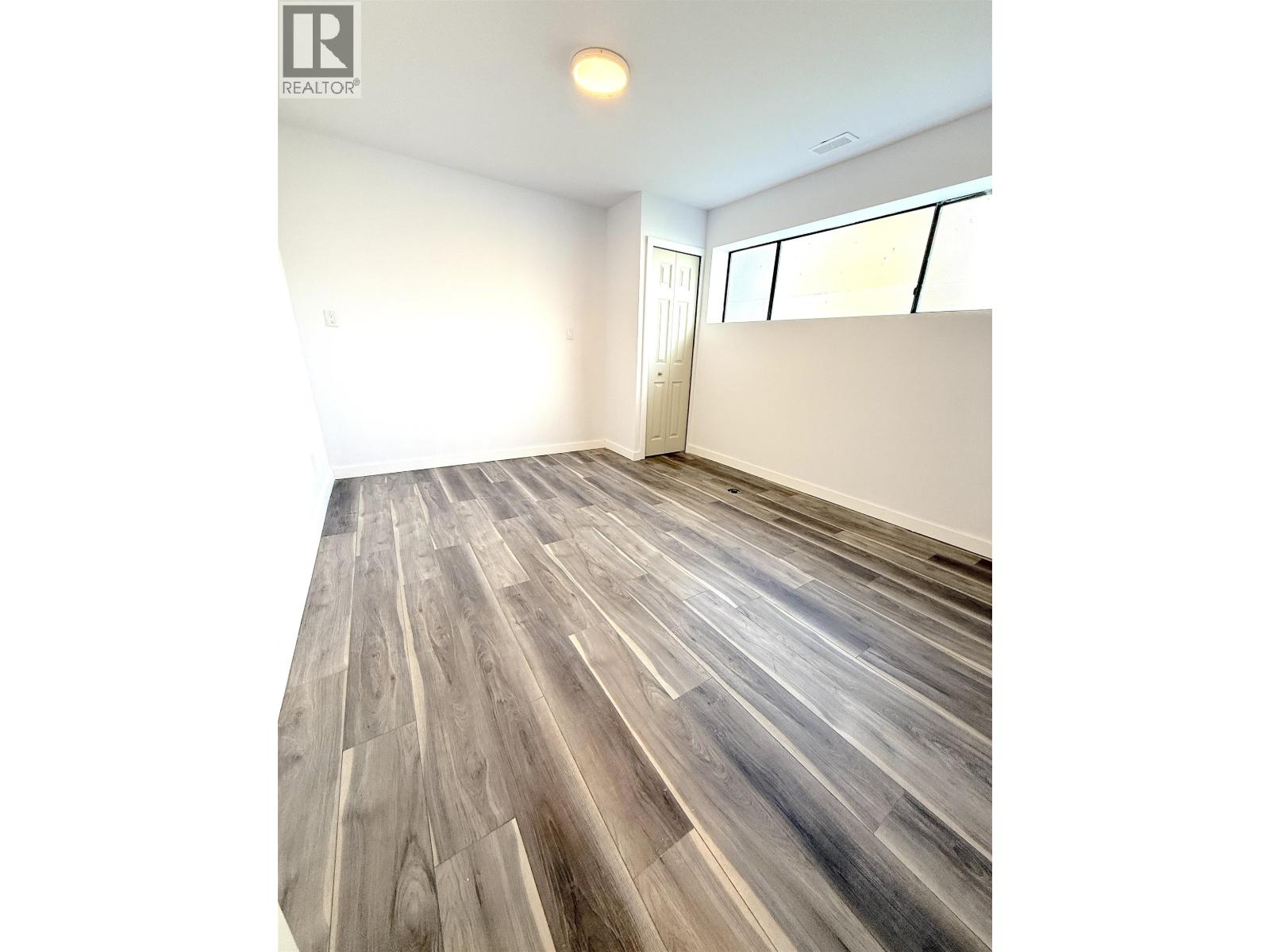 1012 E 10TH AVENUE - 13