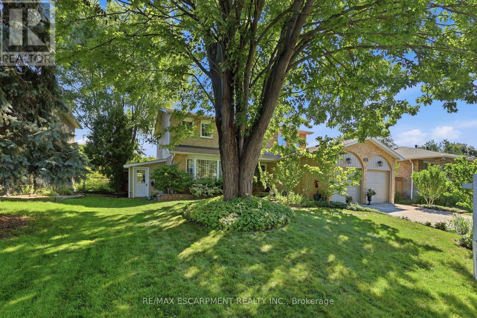 463 GOWLAND CRESCENT - 2