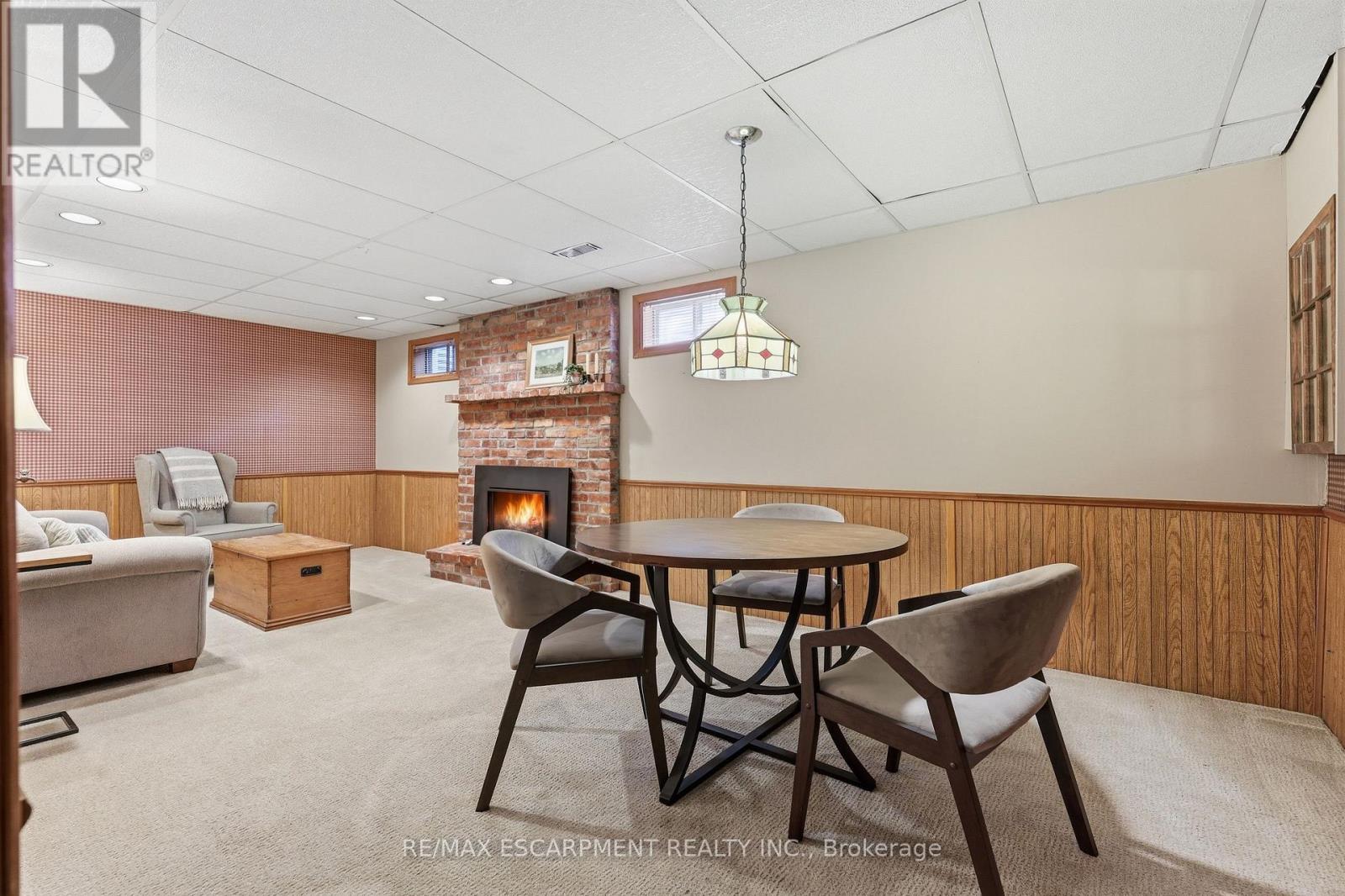 463 GOWLAND CRESCENT - 28
