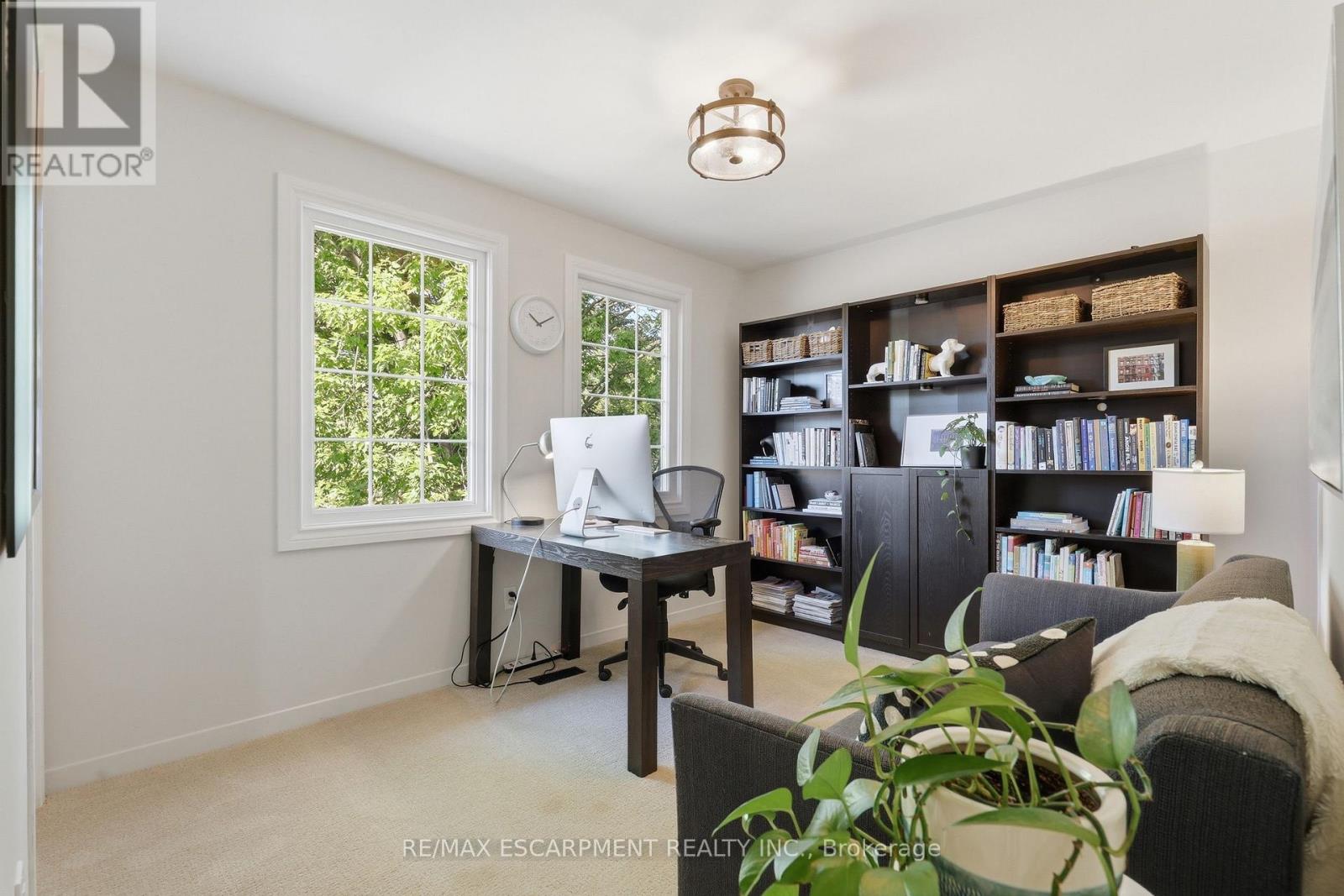 463 GOWLAND CRESCENT - 25