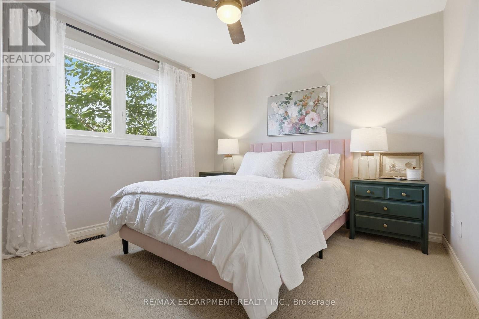 463 GOWLAND CRESCENT - 26