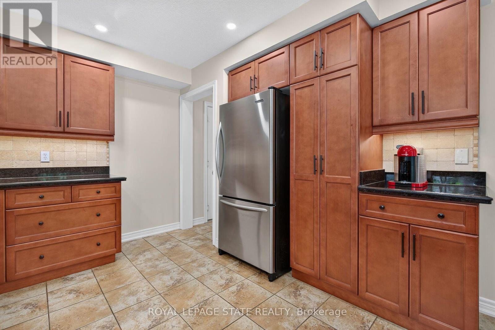 160 WILLS CRESCENT - Image 18