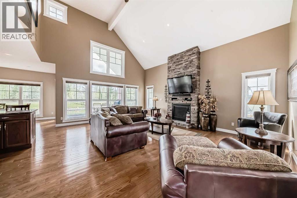 559 Summer Crescent - 4