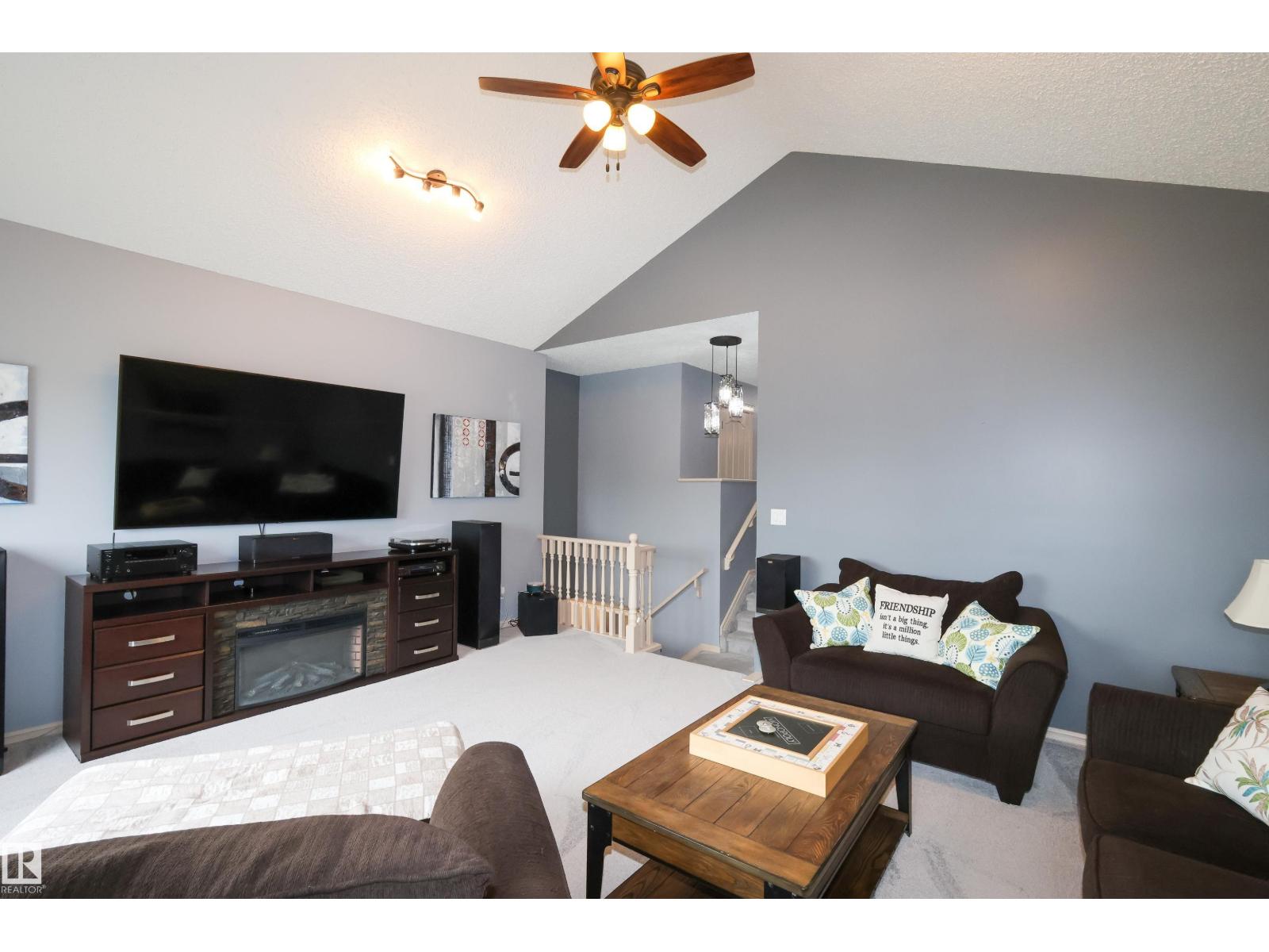 10302 98 ST - 16