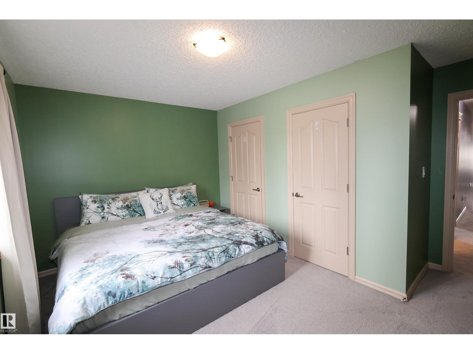 10302 98 ST - 21