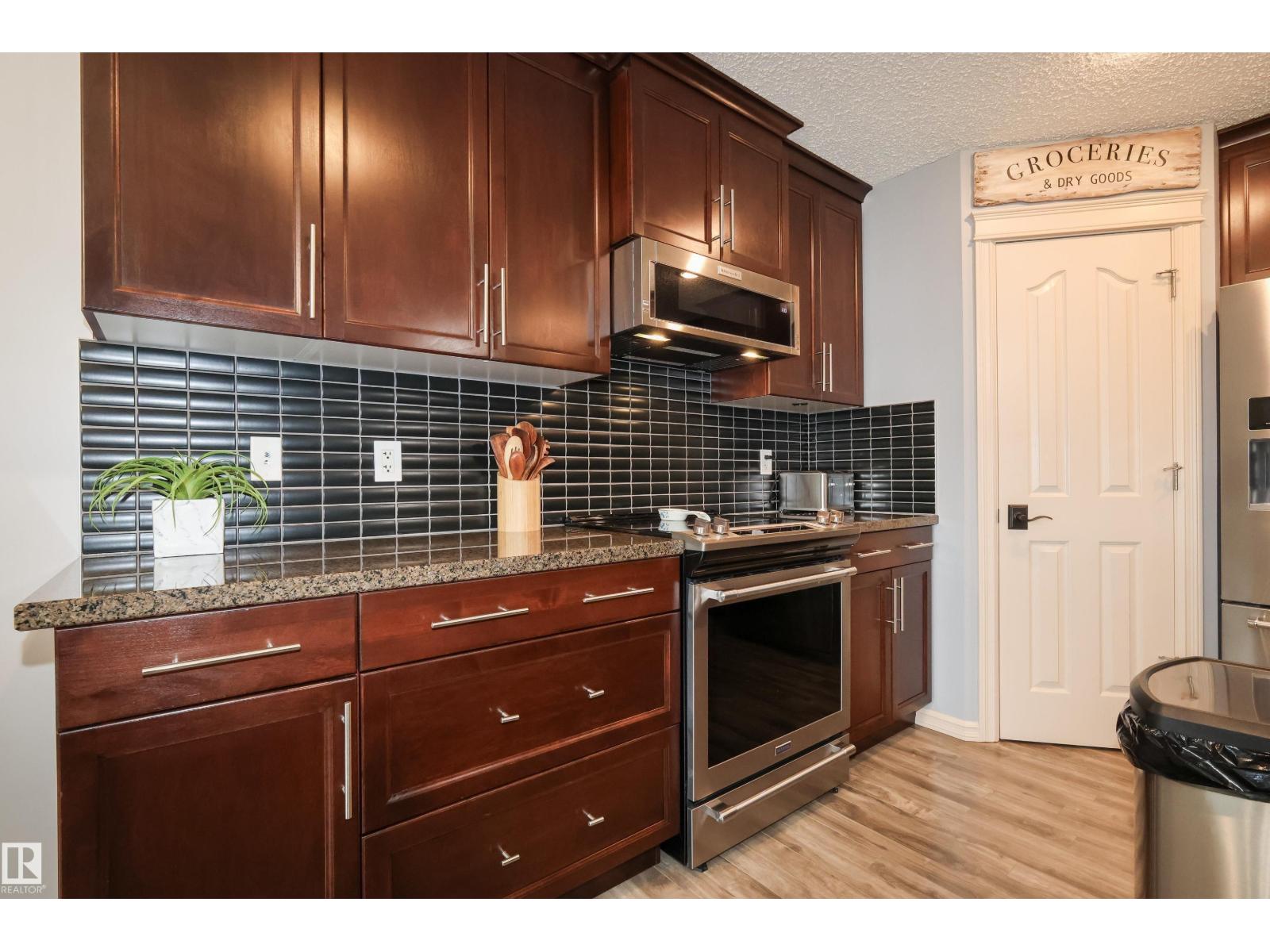 10302 98 ST - 9