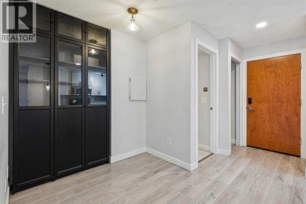 #304 317 19 Avenue SW - 20