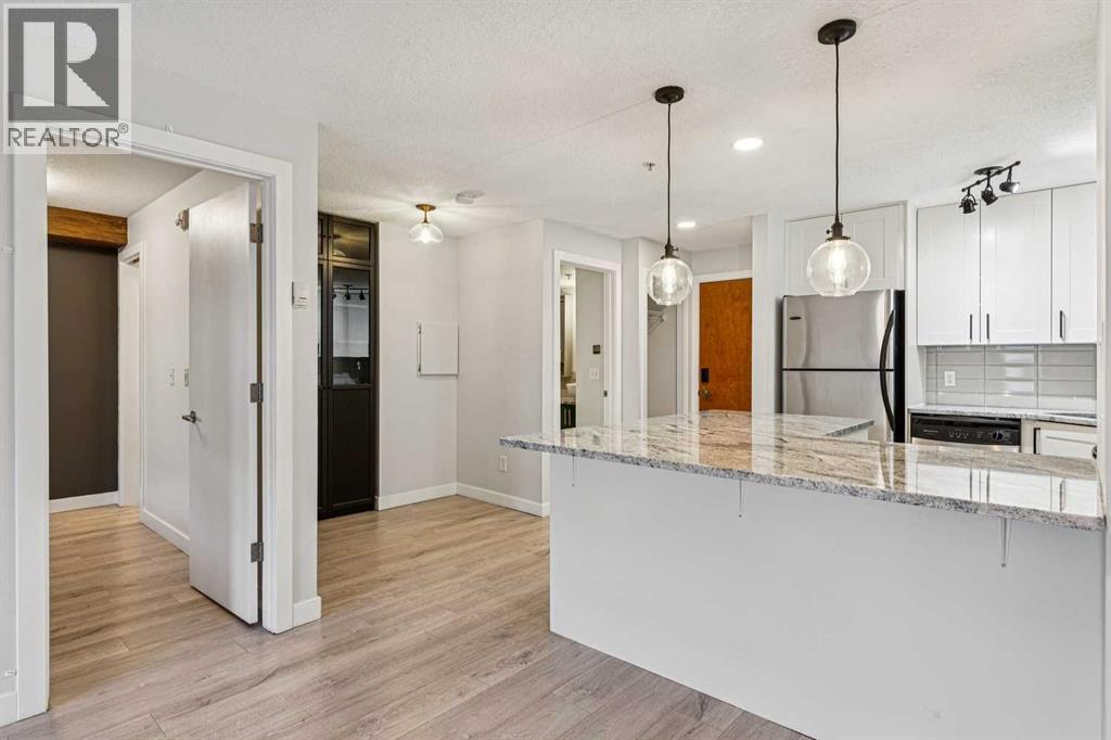 #304 317 19 Avenue SW - 18