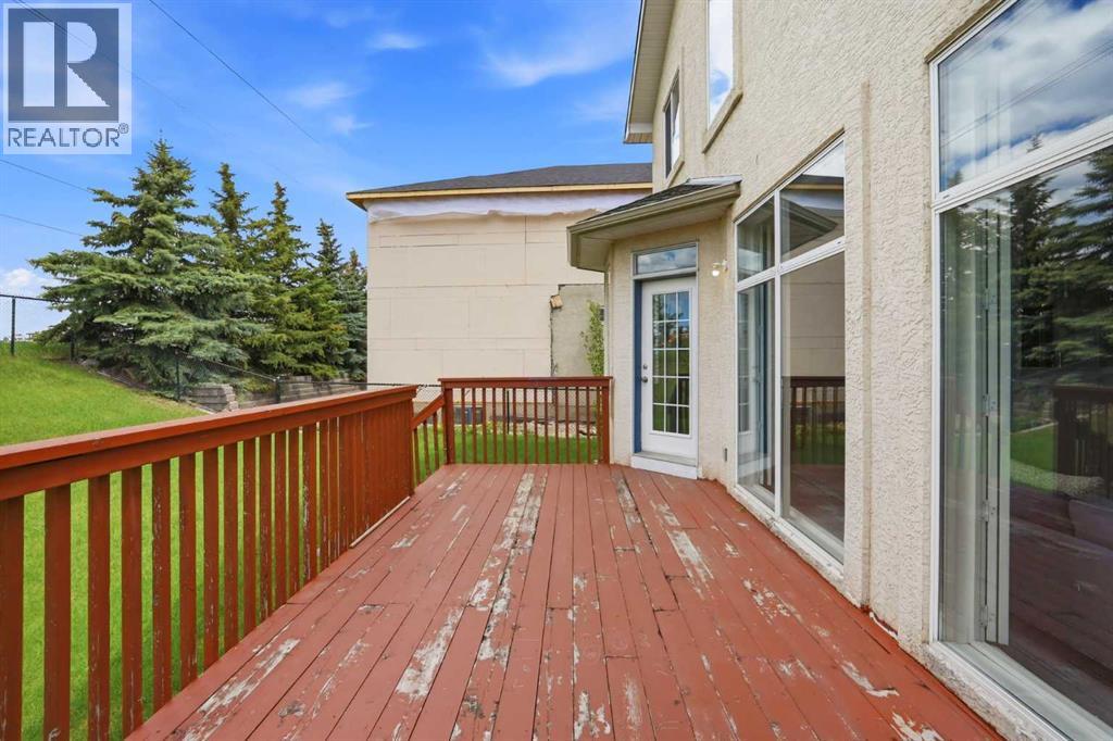 1433 Strathcona Drive SW - 46