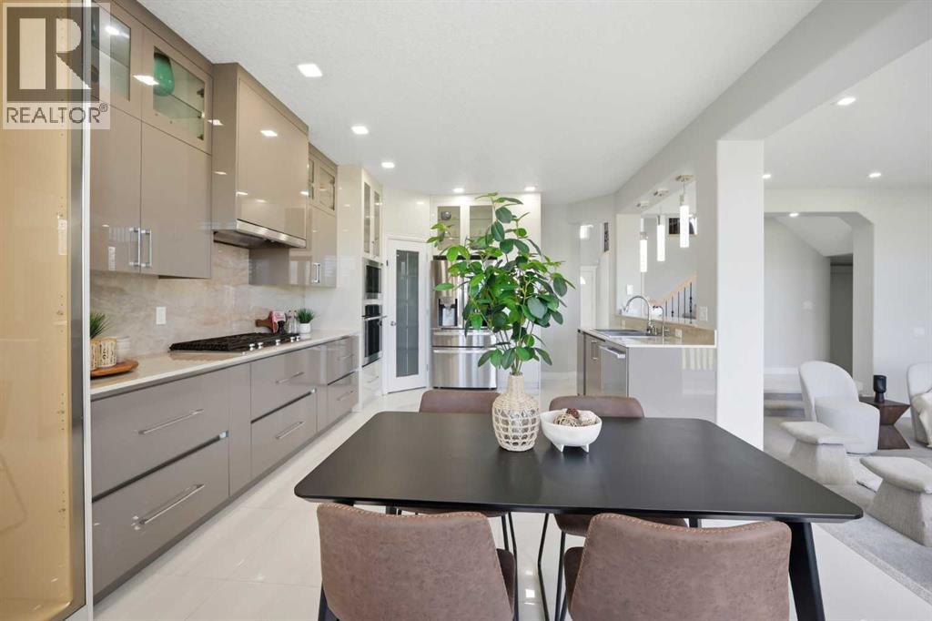 1433 Strathcona Drive SW - 15