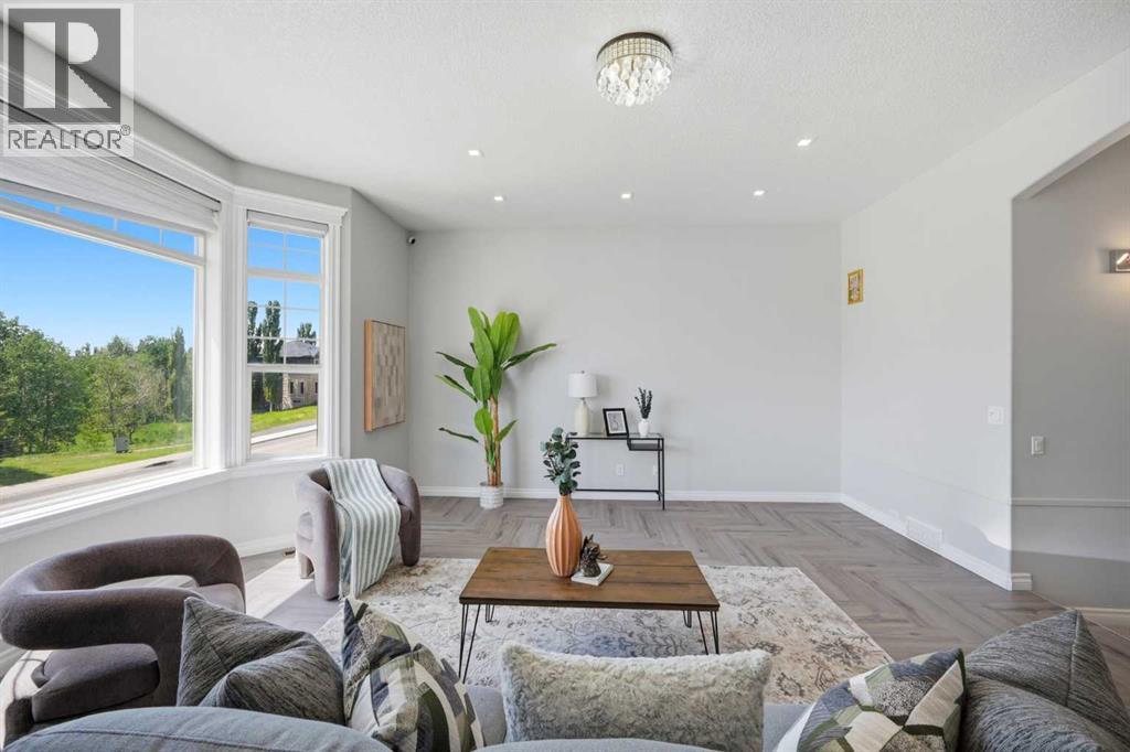 1433 Strathcona Drive SW - 22