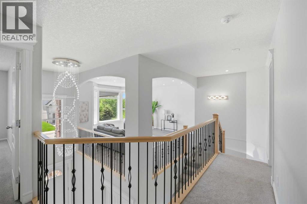 1433 Strathcona Drive SW - 25