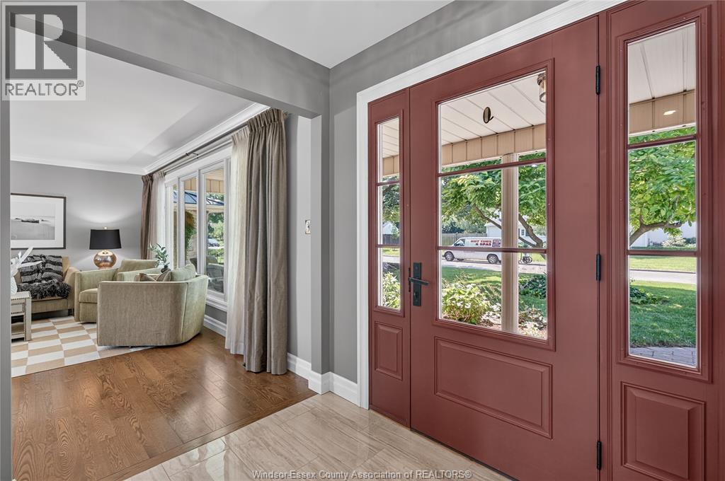 220 EASTLAWN - 7