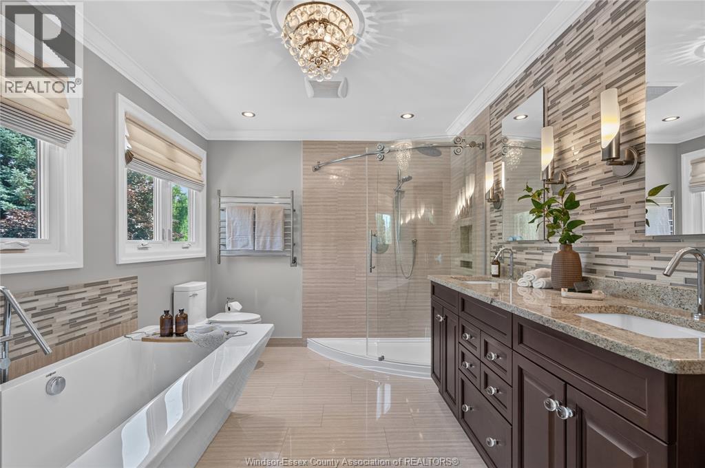 220 EASTLAWN - 29