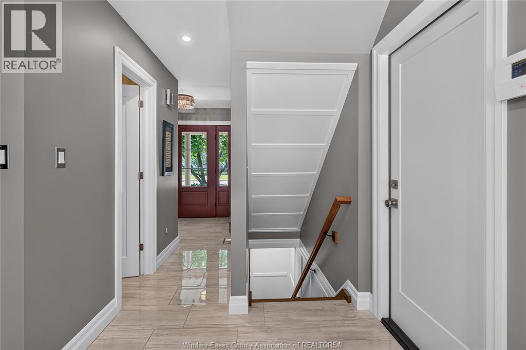 220 EASTLAWN - 17