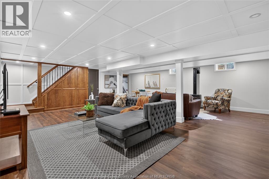 220 EASTLAWN - 38