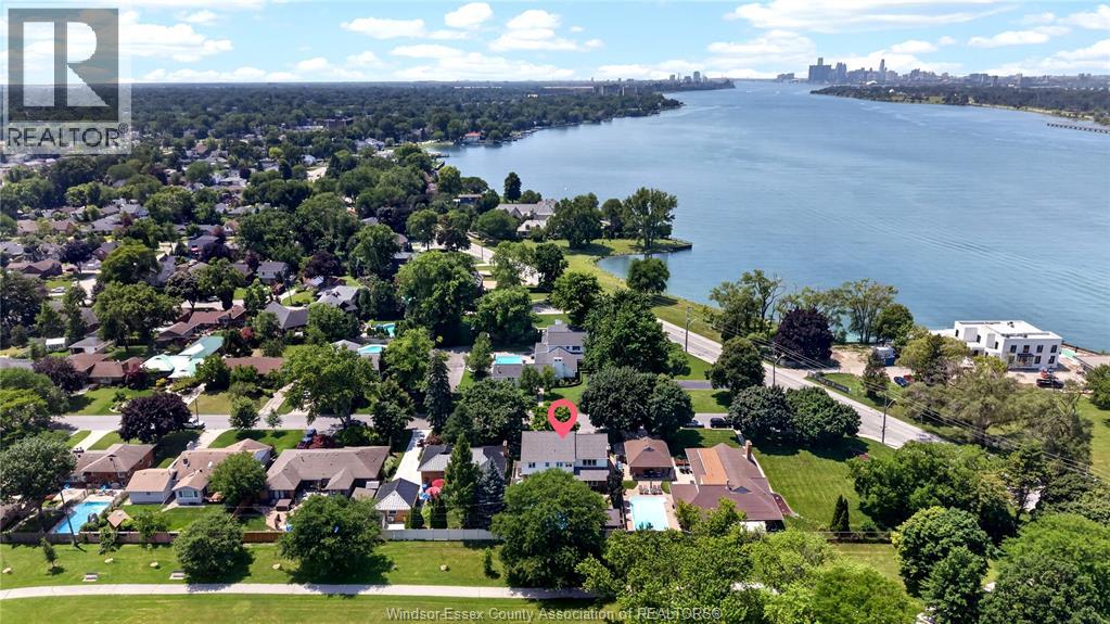 220 EASTLAWN - 48