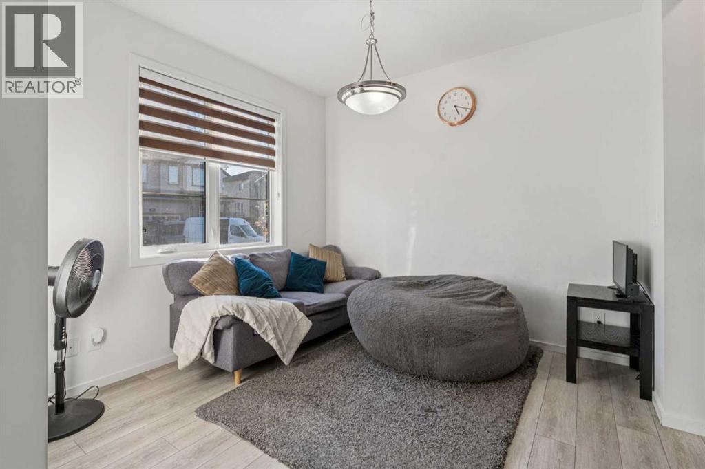 223 Carrington Circle NW - 4