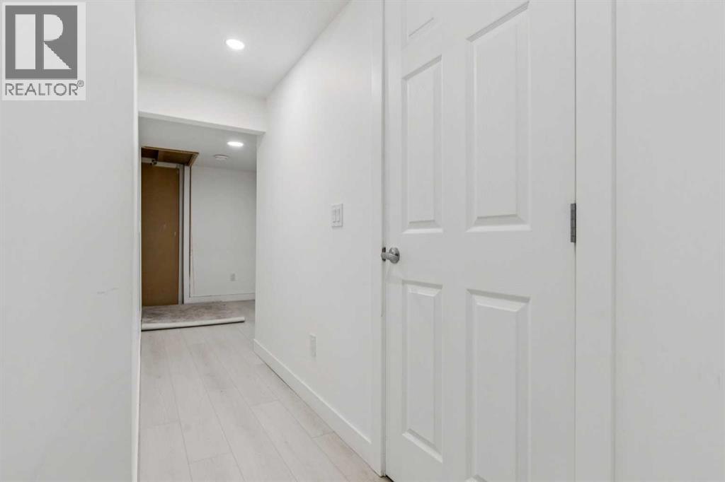 223 Carrington Circle NW - 26