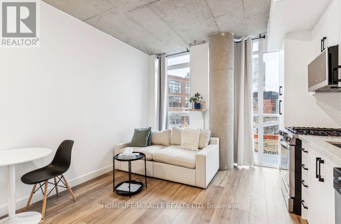 #207 318 KING STREET E - 10