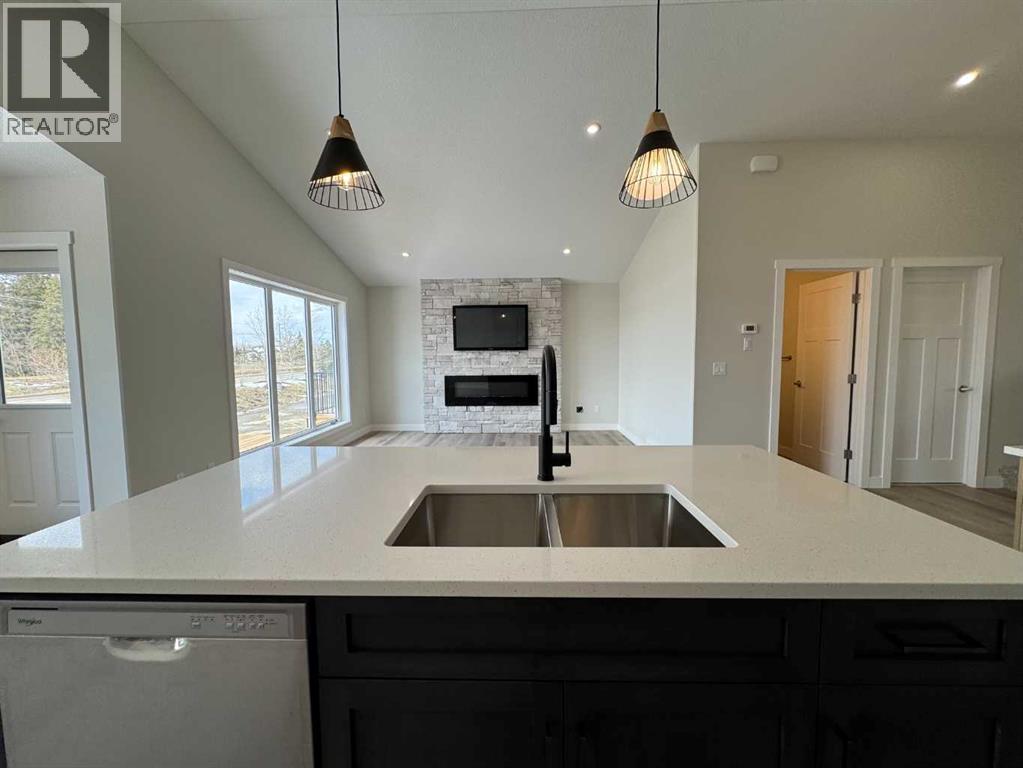 52 Emmett Crescent - 12