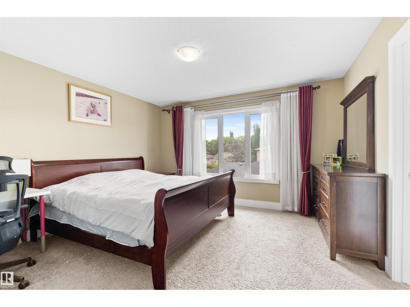 11719 127 ST NW - 12