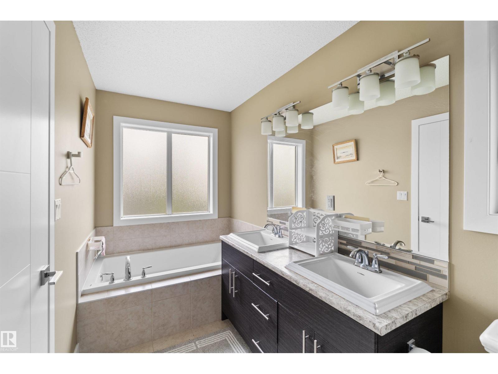 11719 127 ST NW - 14