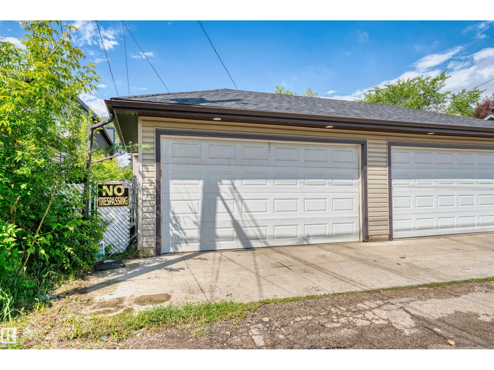 11719 127 ST NW - 29