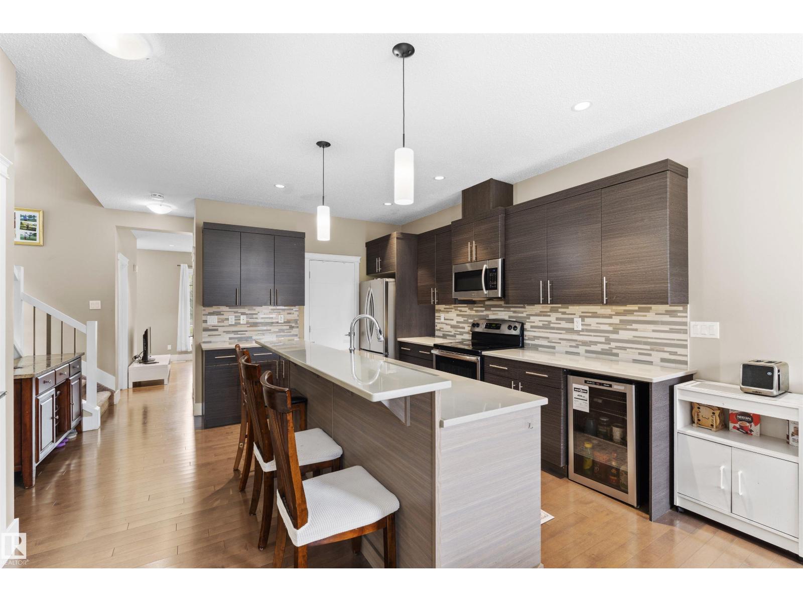 11719 127 ST NW - 8
