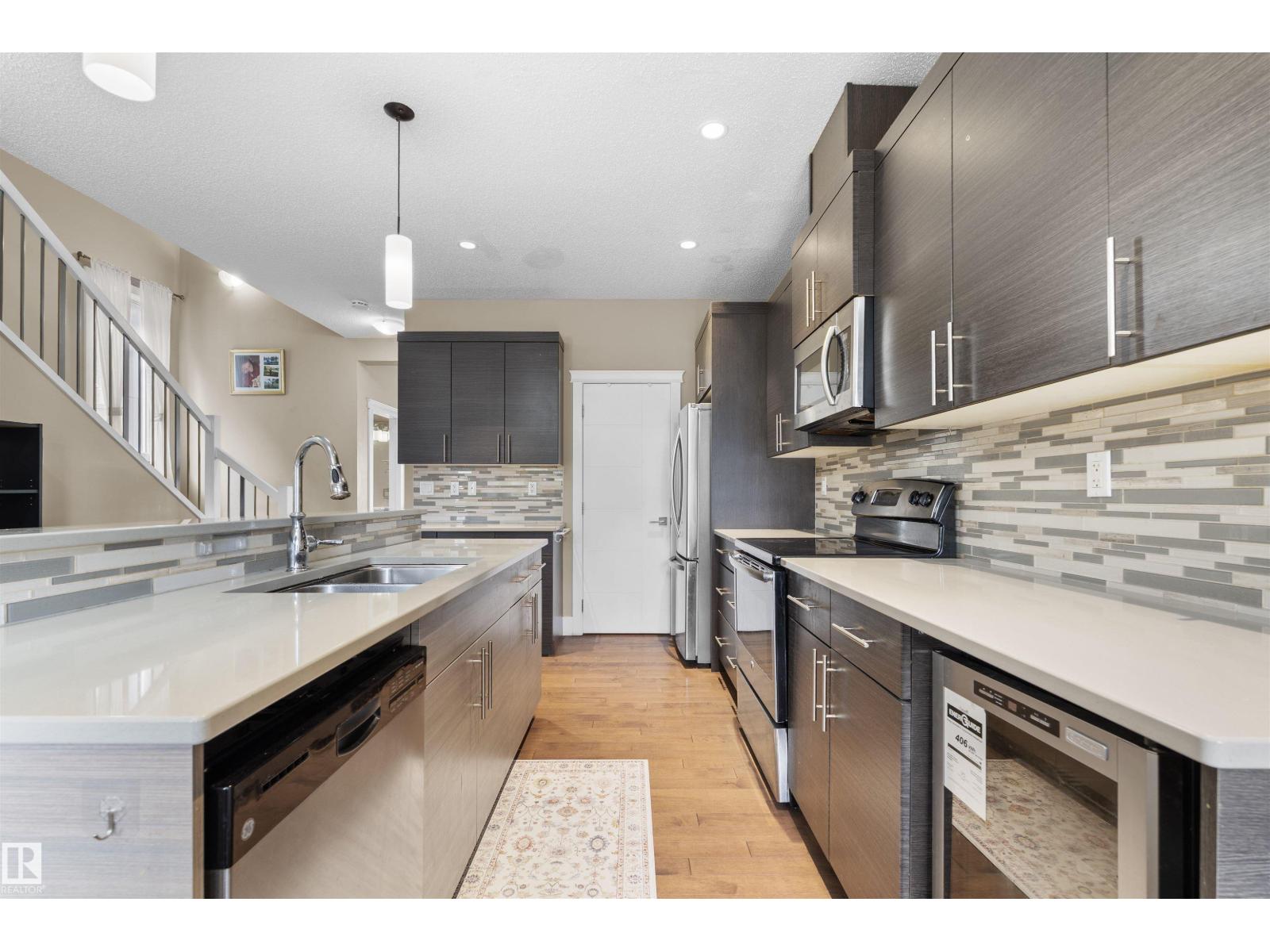 11719 127 ST NW - 9