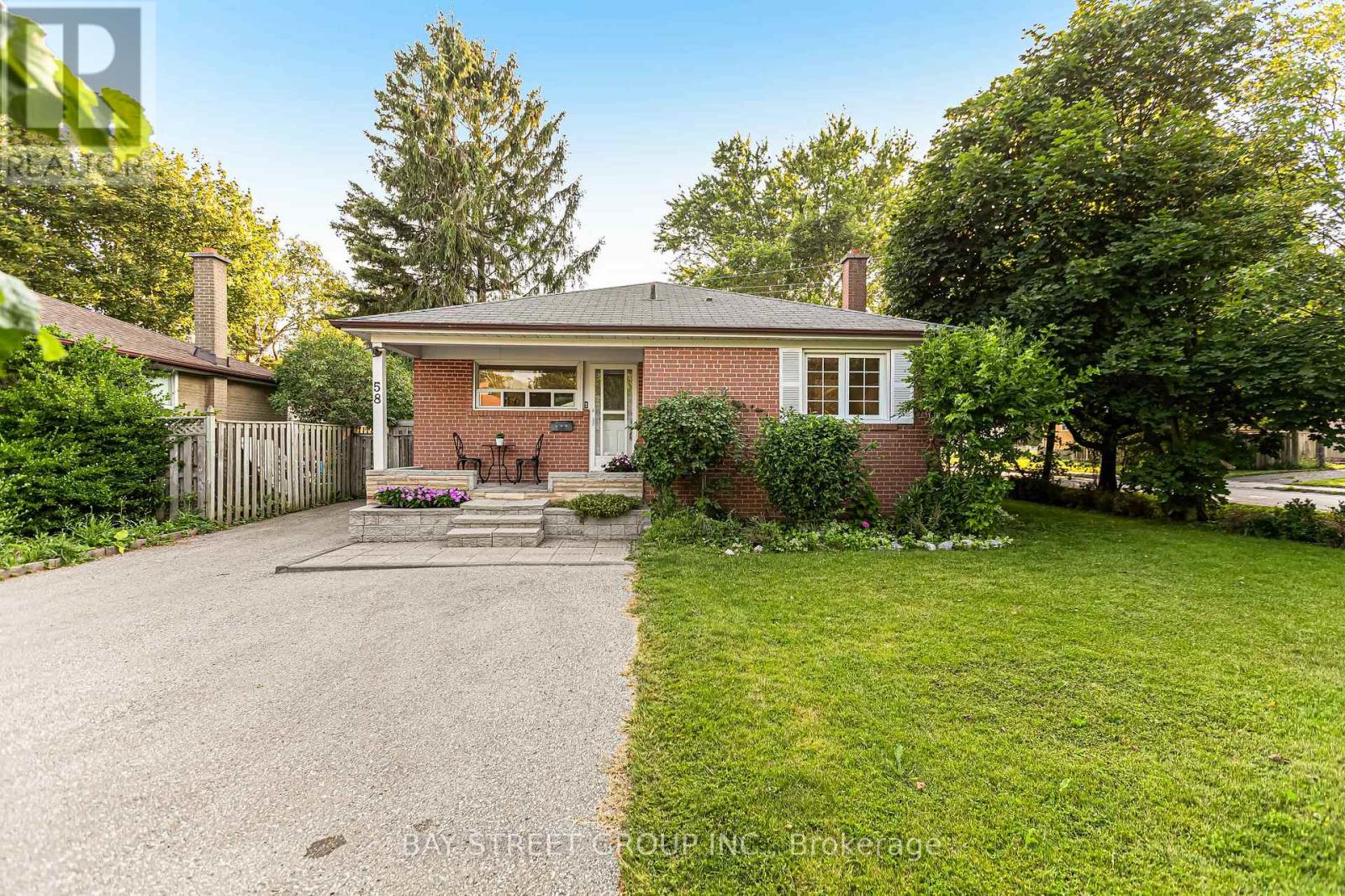 58 BILLINGSGATE CRESCENT - 1
