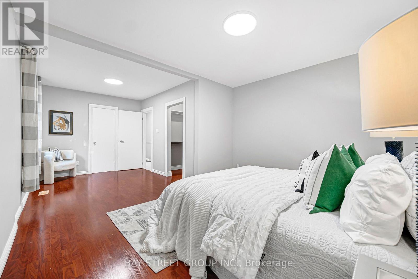 58 BILLINGSGATE CRESCENT - 21