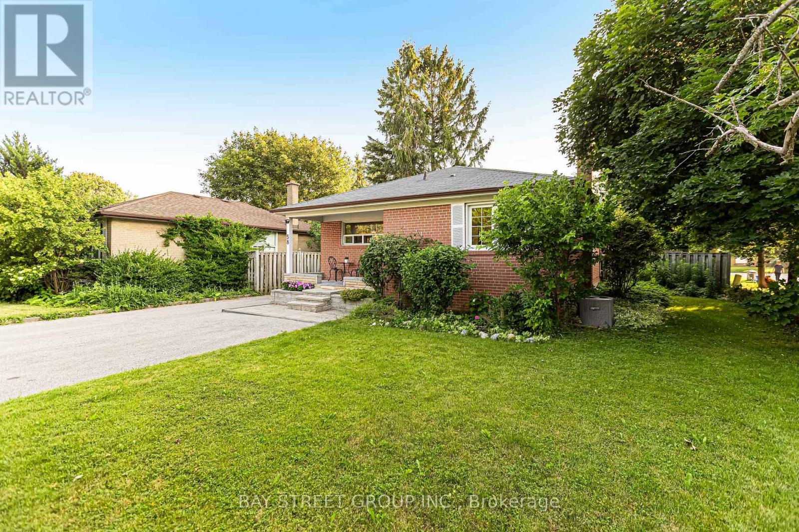 58 BILLINGSGATE CRESCENT - 3