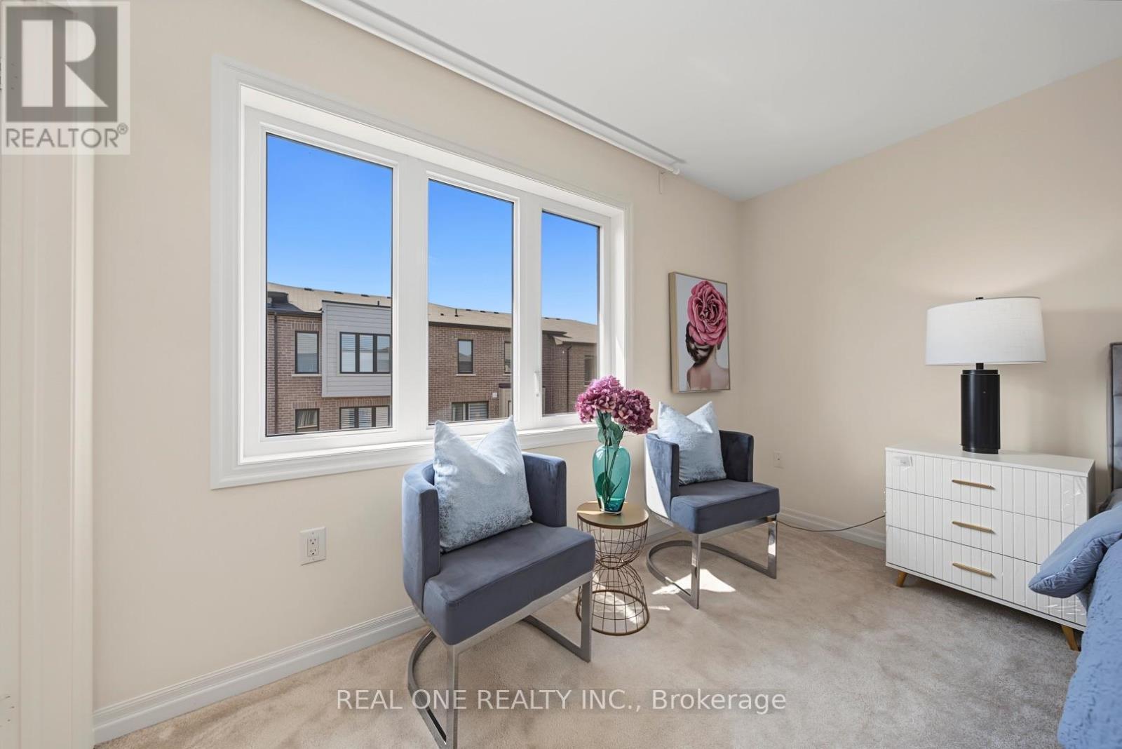 67 TANGO CRESCENT - 24