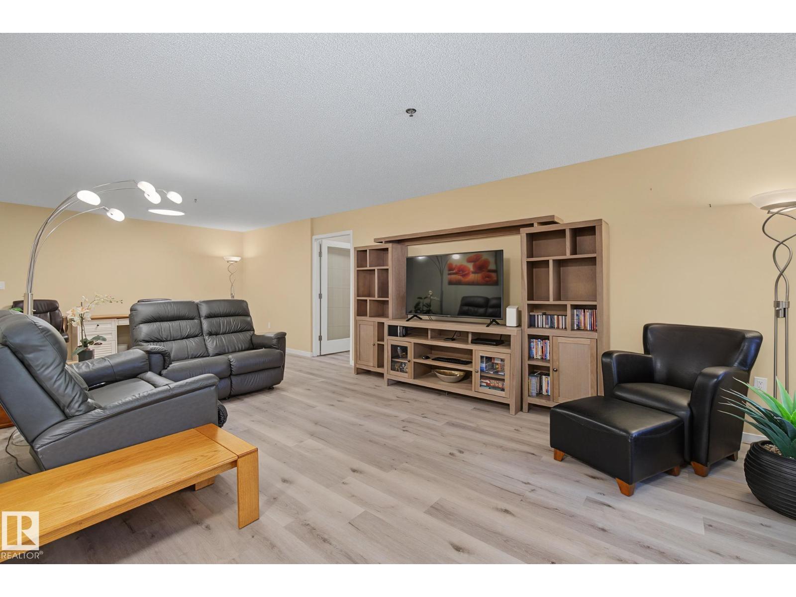 #105 17511 98A AV NW - 15