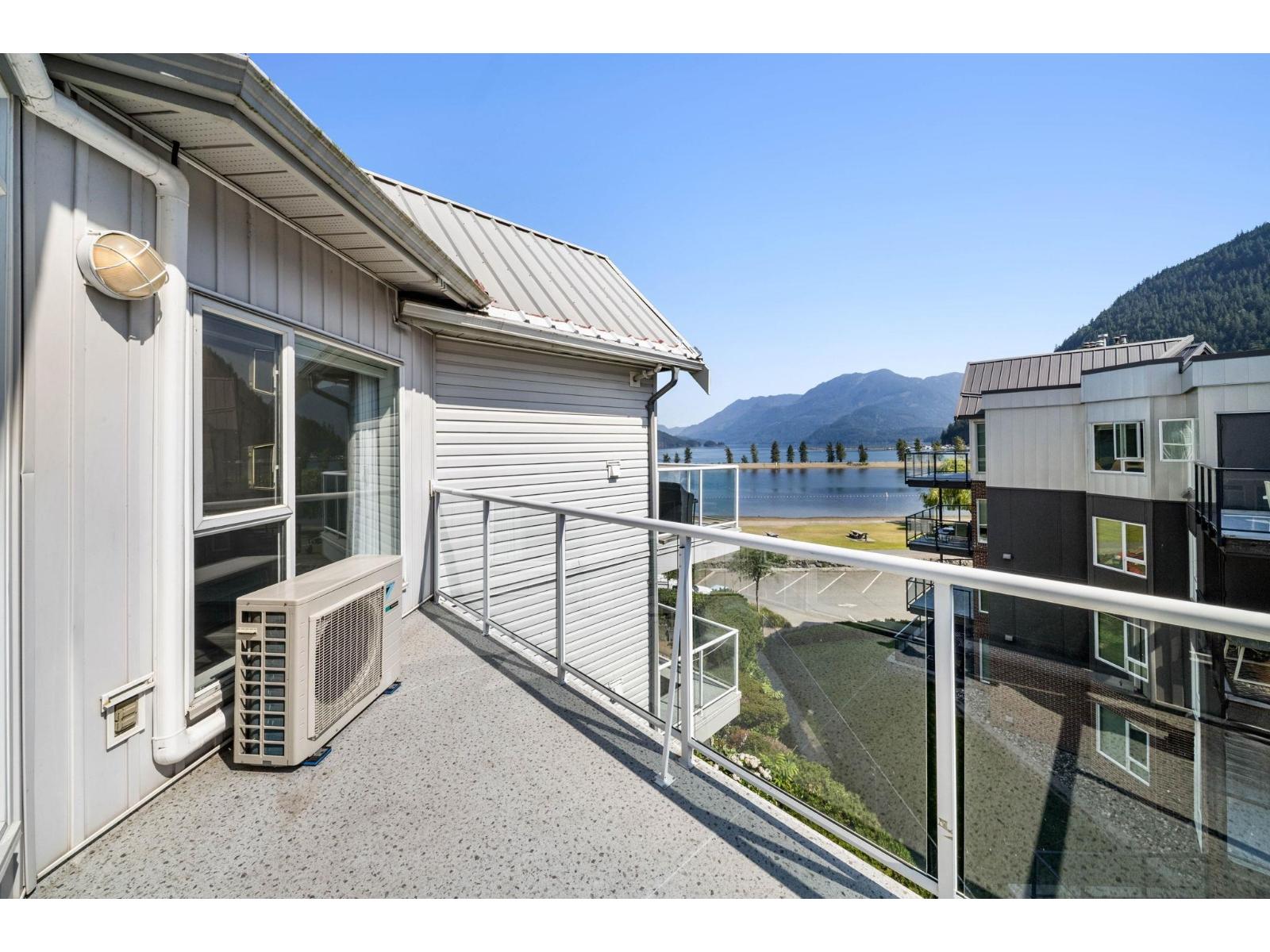 410 328 ESPLANADE AVENUE, Harrison Hot Springs, Harrison Hot Springs
